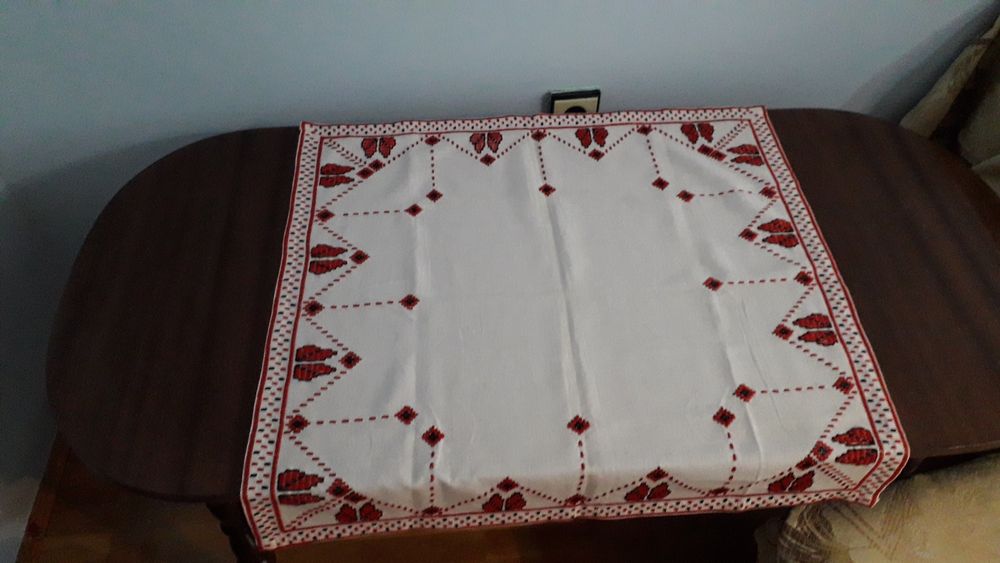 Кувиьорчета /карета за маси и стена/