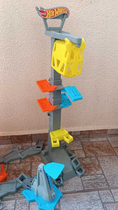 Hot Wheels Looping Action Launch Track Set лупинг писта