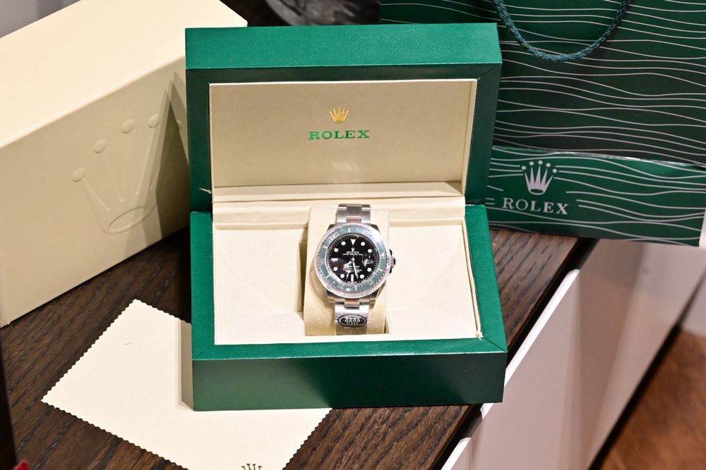 Rolex Submariner starbucks