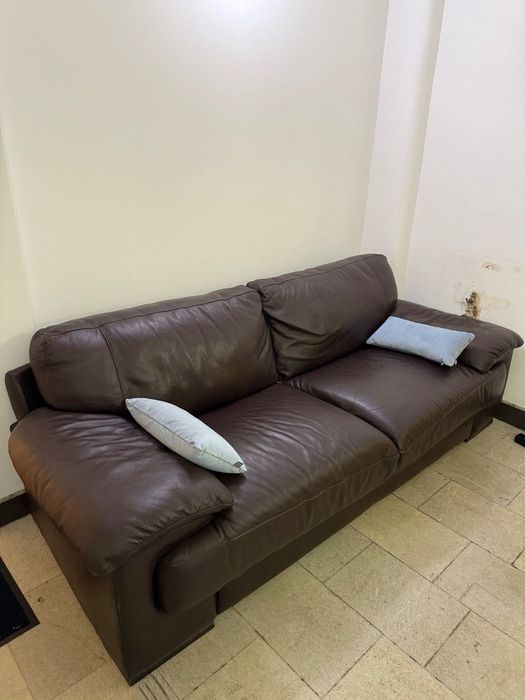 Италиански кожен диван