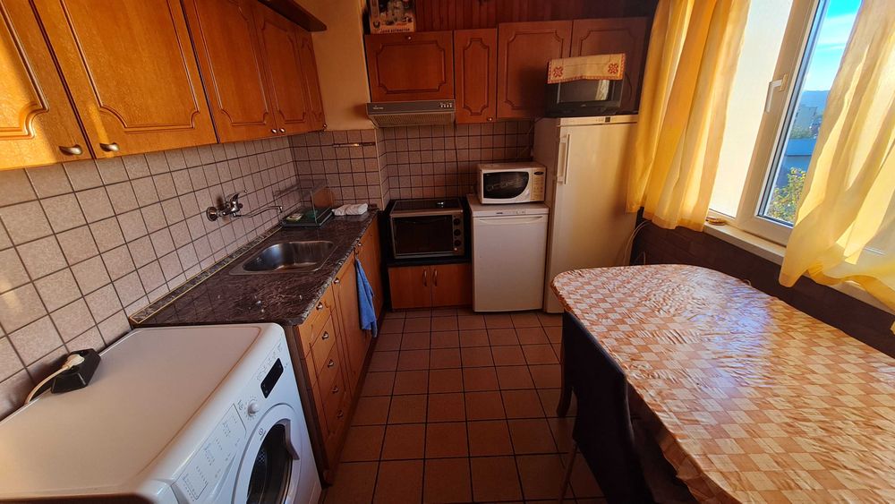Дава се под наем Тристаен апартамент в Пирдоп - 100 кв.м за 500 € - Снимка #14