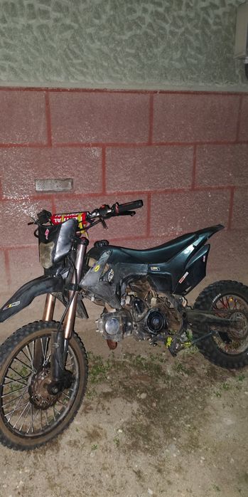 Vând cross kxd 125cc