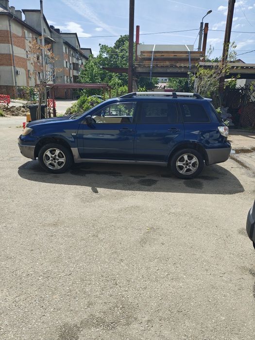 Vând auto Mitsubishi outlander