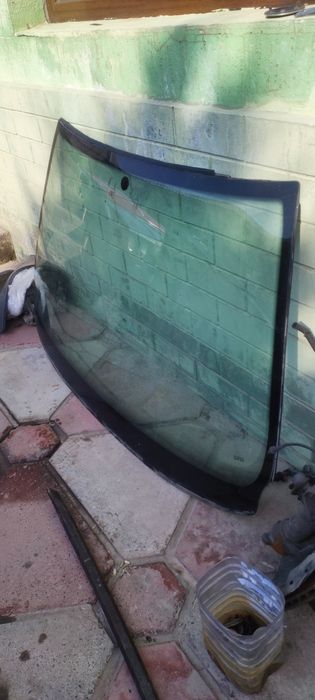 Лобовое стекло на БМВ е39