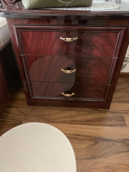 Спальный гарнитур