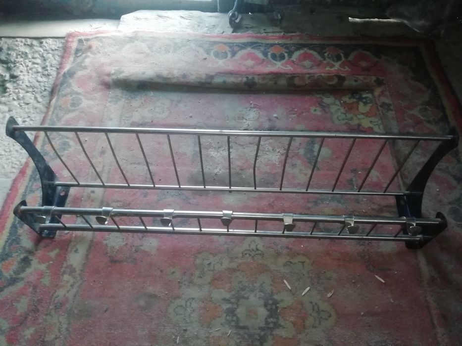 Вешалка в прихожую