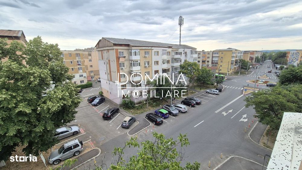 Vanzare apartament 3 camere, 75 mp, situat in Targu Jiu, strada 23 Aug