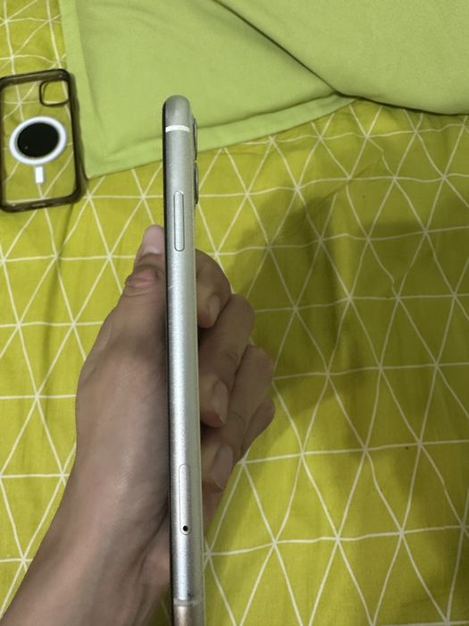 iphone 11 продаю или обменяю