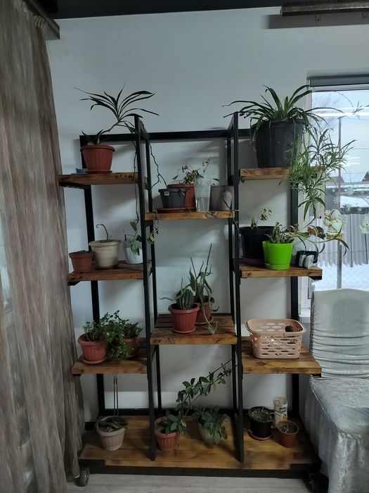 Полка для цветов