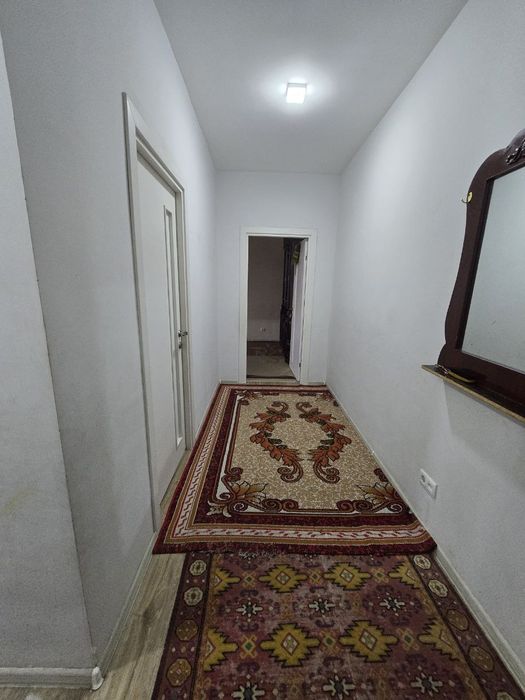 2 xonali kv sotiladi 2/7/7