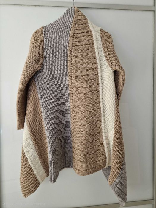 Cardigan asimetric din amestec cu lana