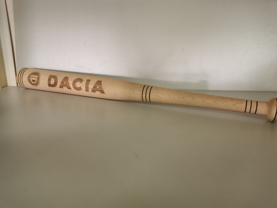 Бухалка с гравирано лого на кола