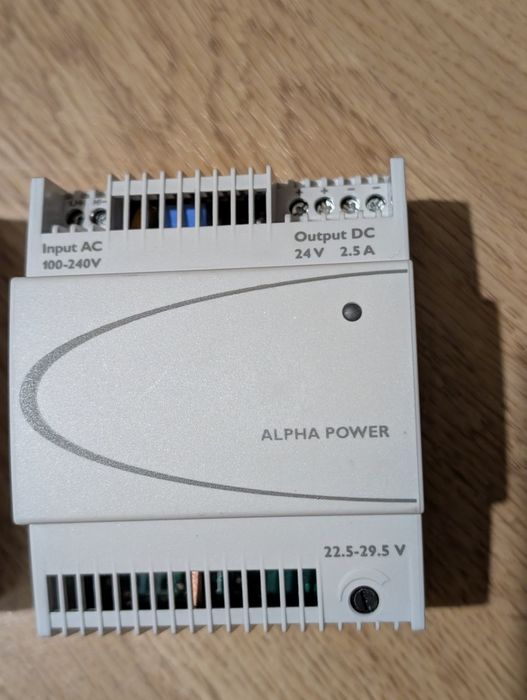 Surse alimentare șină DIN - Phoenix Contact și Mitsubishi Alpha Power (Noi)