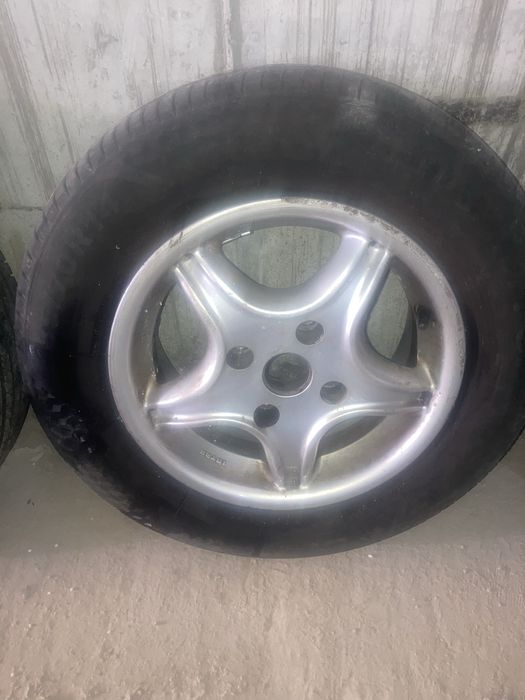 Джанти Хюндай с летни гуми 185/70 R14