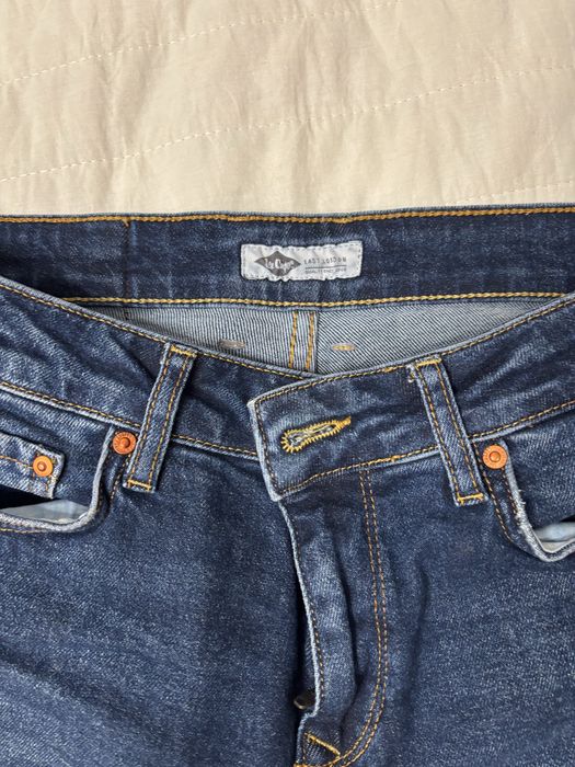 Продам джинсы 1500 тенге