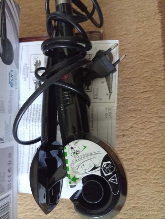 Ondulator automat BaByliss Curl Secret – stare foarte bună. Funcționează perfect,