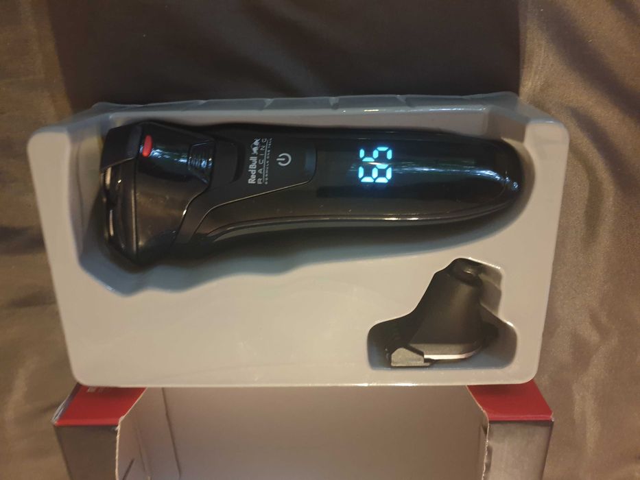 Самобръсначка Red Bull Rasing