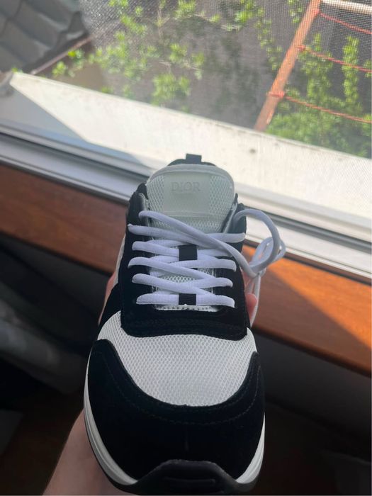 Dior B25 runners