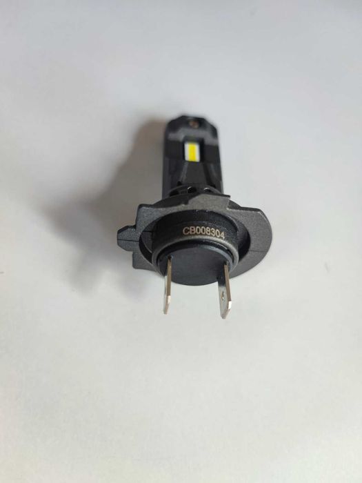 ЛЕД крушки H7 3000L 6000K Нови компект Крушка LED Диодни Диодна Крушка