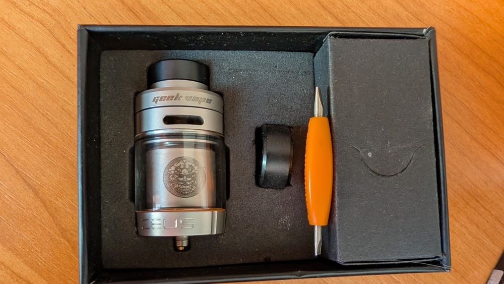Vapes-Mod Aegis X/Zeus dual RTA/Jugger Knot v2