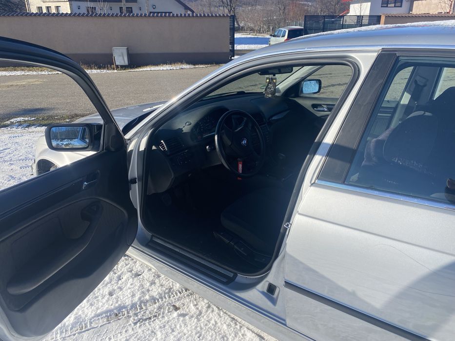 Vând Bmw Seria 3 E46 320I