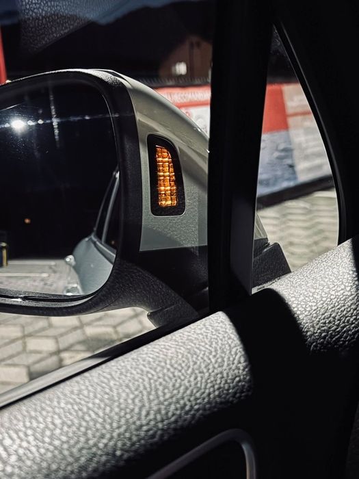 Vând Vw TOUAREG 2012