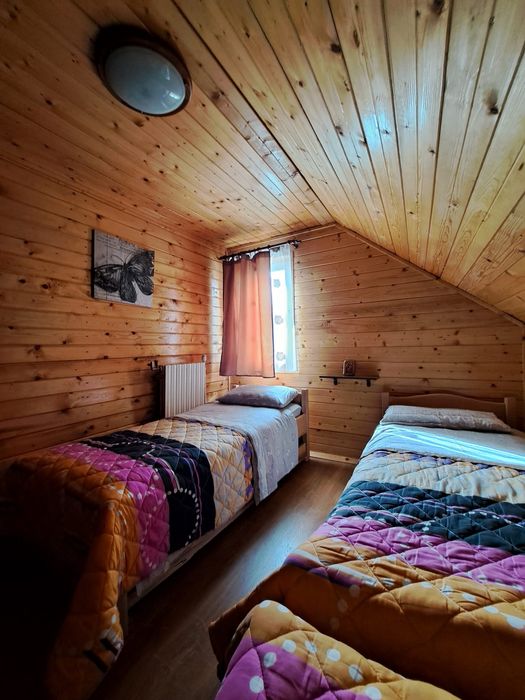 Cabana de inchiriat cu ciubăr 1200ron pe weekend, OFERTĂ DE PRIMĂVARĂ