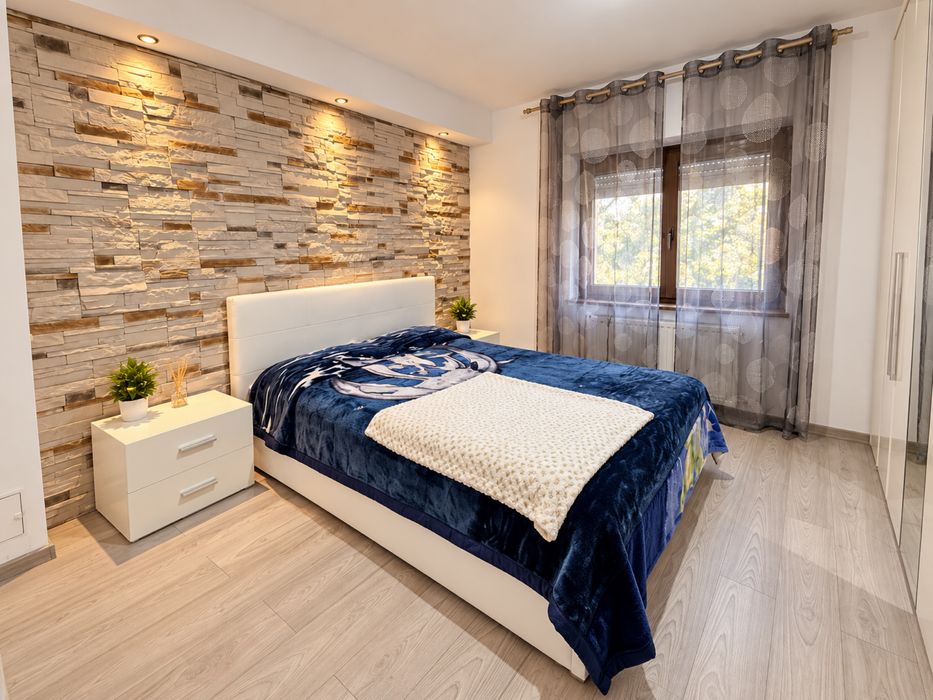 Apartament 2 camere de vanzare 3 camere zona Nord Digu Barnat