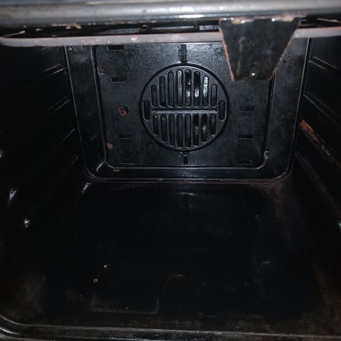 Продам электро газовую плиту