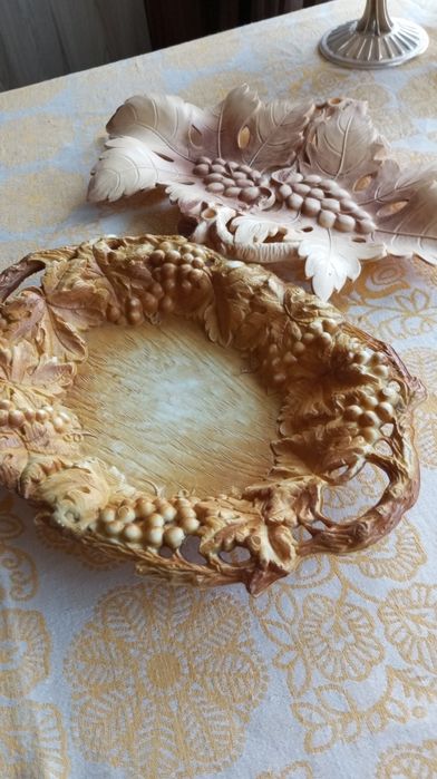 Блюда листья винограда и другое.