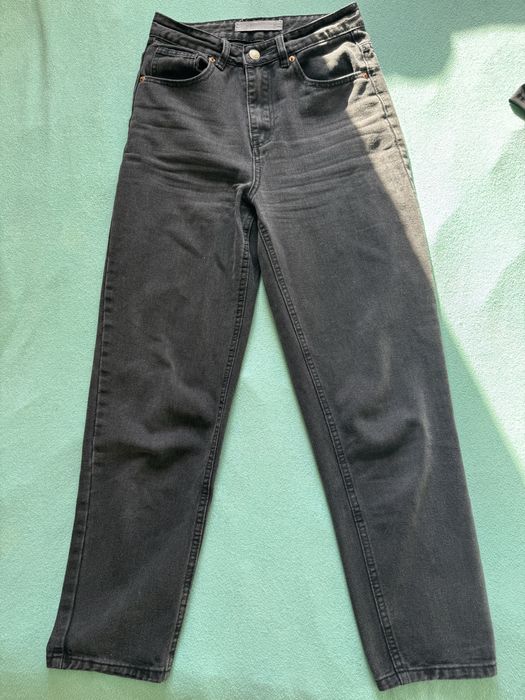 Джинсы черные