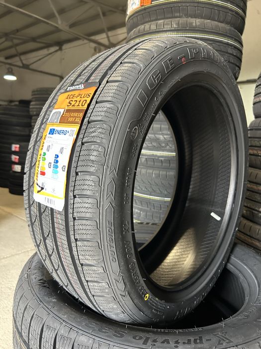 Нови зимни гуми 235/45R18 98VXL Ice-PlusS210 TRACMAX  Нов ДОТ