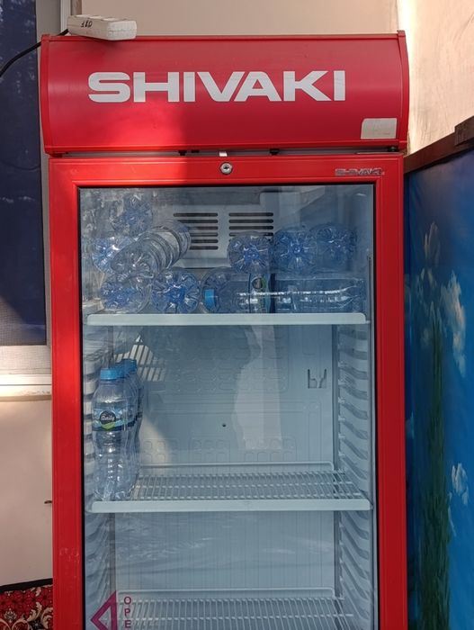 Холодильник в отличном состоянии обсалютно новый цена 8,500,000 ками б