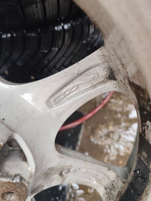 4бр всесезонни Cooper Discoverer M+S 205/80 R16 с джанти