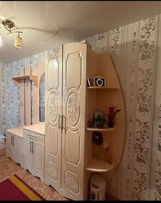 Шкаф в прихожую.