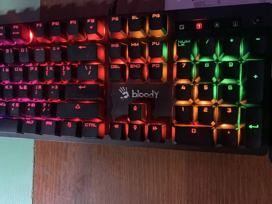 Клавиатура Bloody B500N игровая Mecha-Like Neon — б/у, Самарканд)