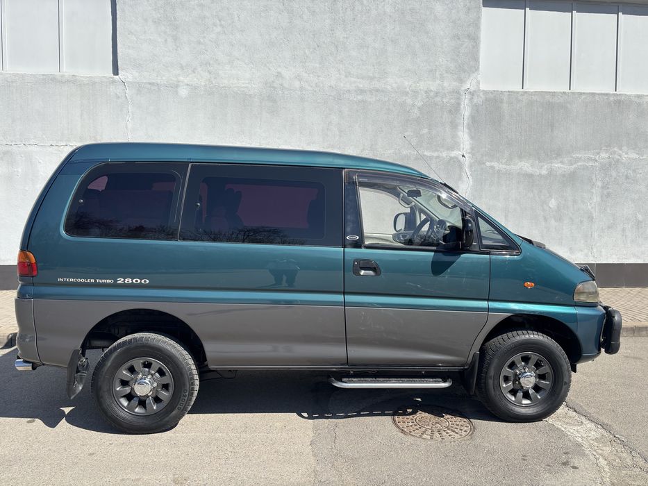 Mitsubishi Delica