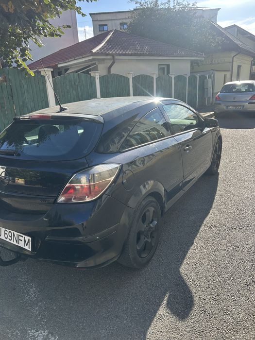 Opel astra h gtc