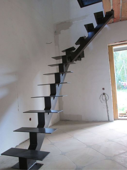 стълба  метална конструкция