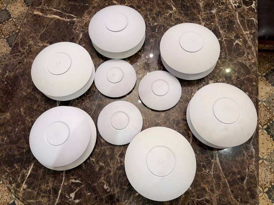 Unifi U6 Long-Range,  U6 Pro,  U6+,  U6 Lite