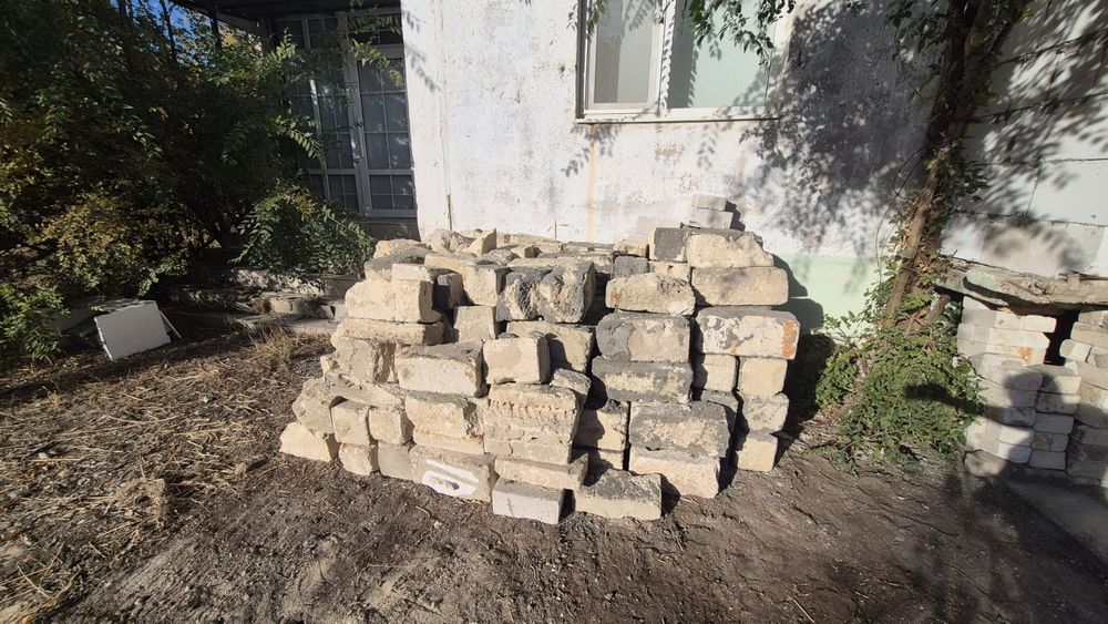 продам кирпичи дёшево