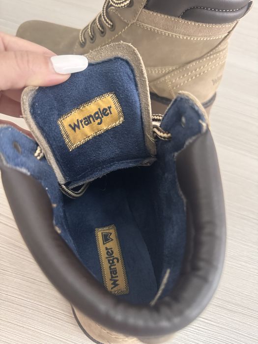 Ghete Wrangler marimea 37