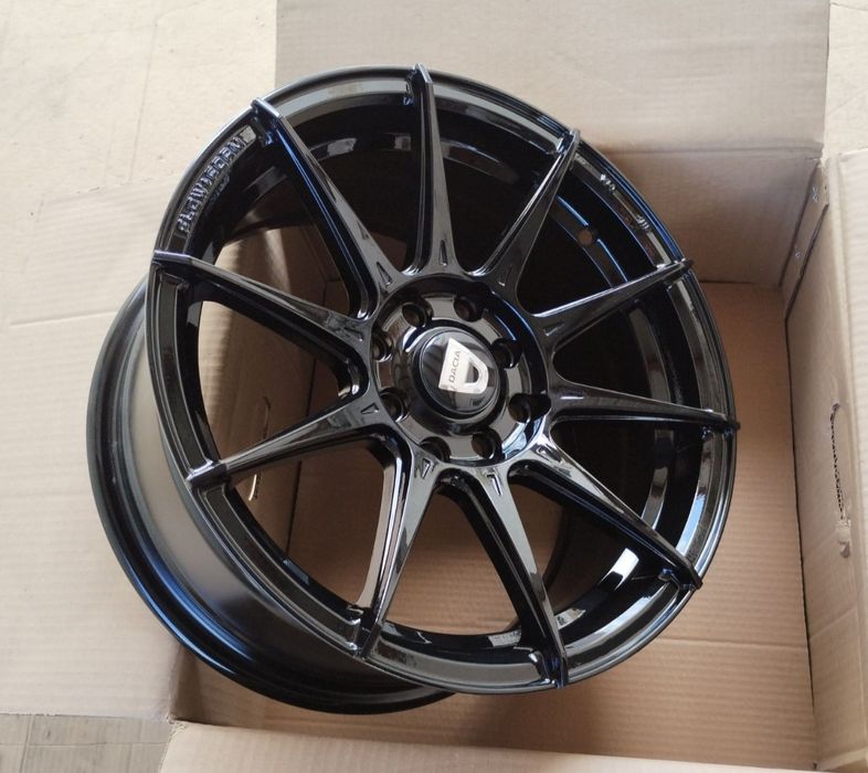 Jante 4 x 100 R15 Dacia Logan Sandero 
Dacia Sandero
Logan MCV Doker