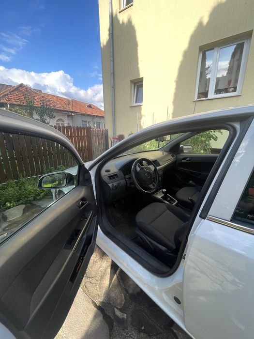 Vand Opel astra H 1.7 CDTI avariat