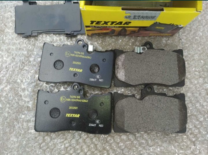 Set plăcuțe frână față Lexus/Toyota Crown