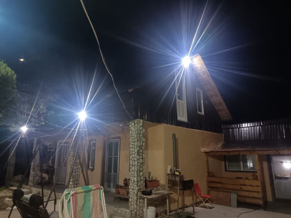 Vand curte cu 2 case LIMANU