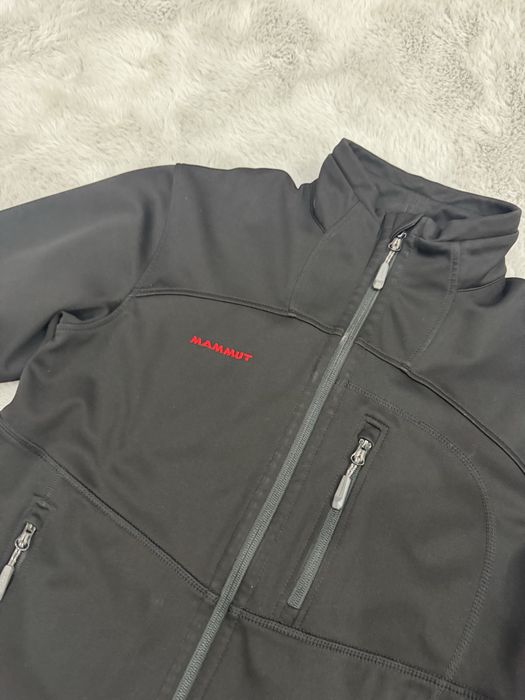 Дамско софтшел яке MAMMUT . Размер М