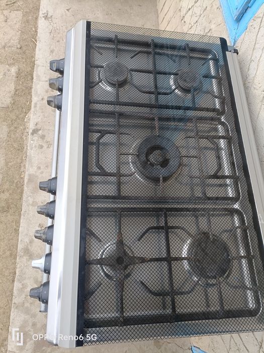 Aragaz 5 ochiuri și cuptor