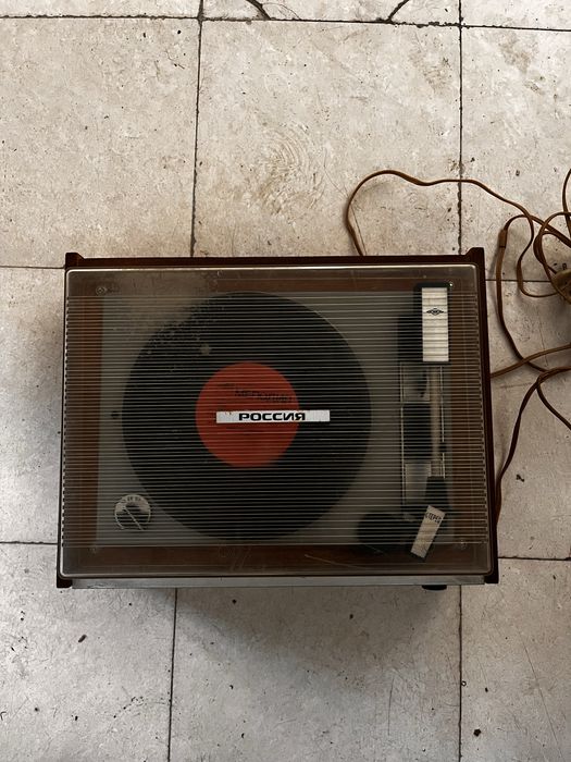 Продам Проигрыватель Пластинок