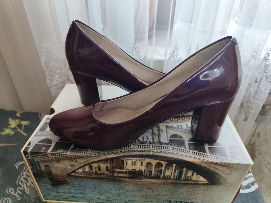 Обувь разная 39-40 и 41 размер